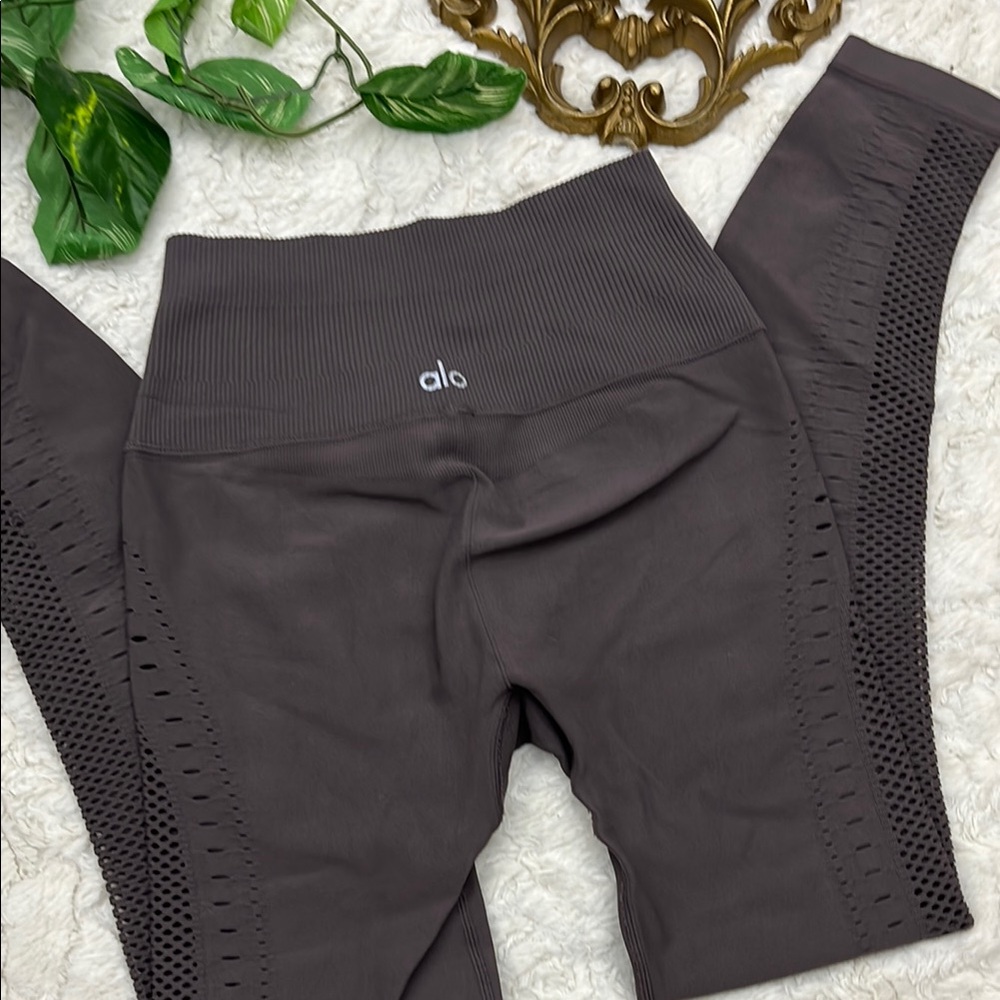 ALO Perforated Leggings